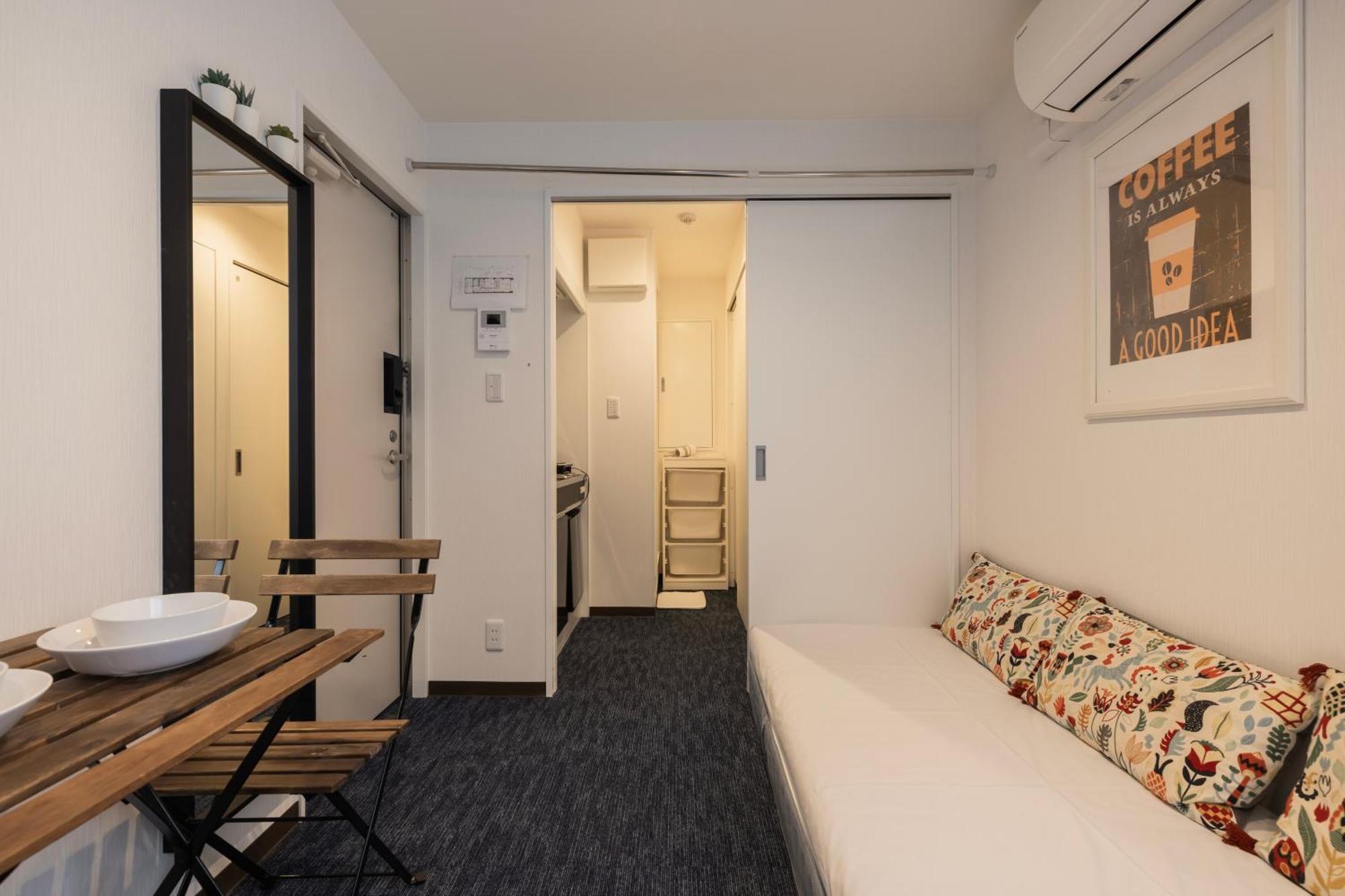 Namba Garden Square Apartment Osaka Exterior photo