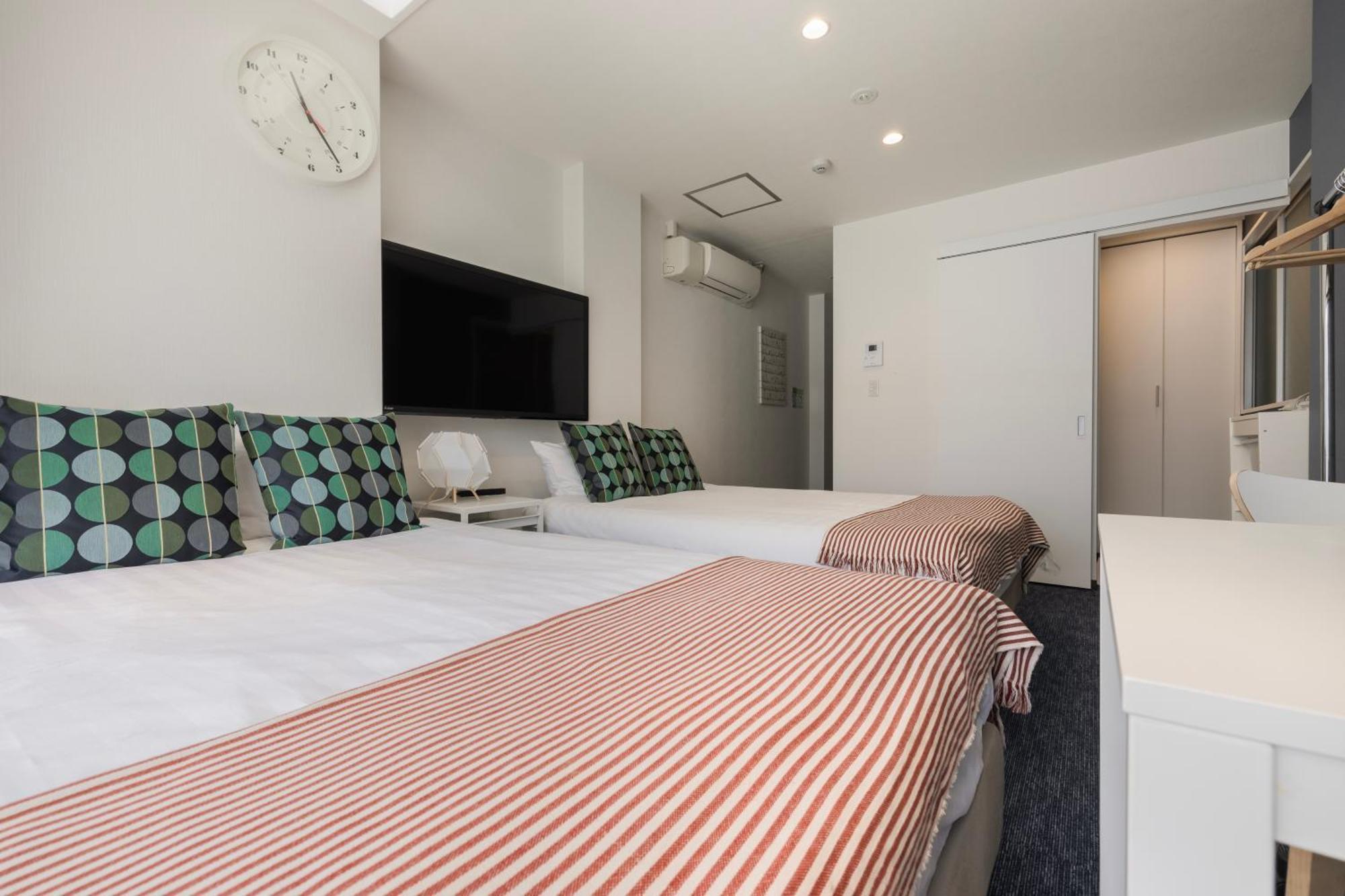 Namba Garden Square Apartment Osaka Exterior photo